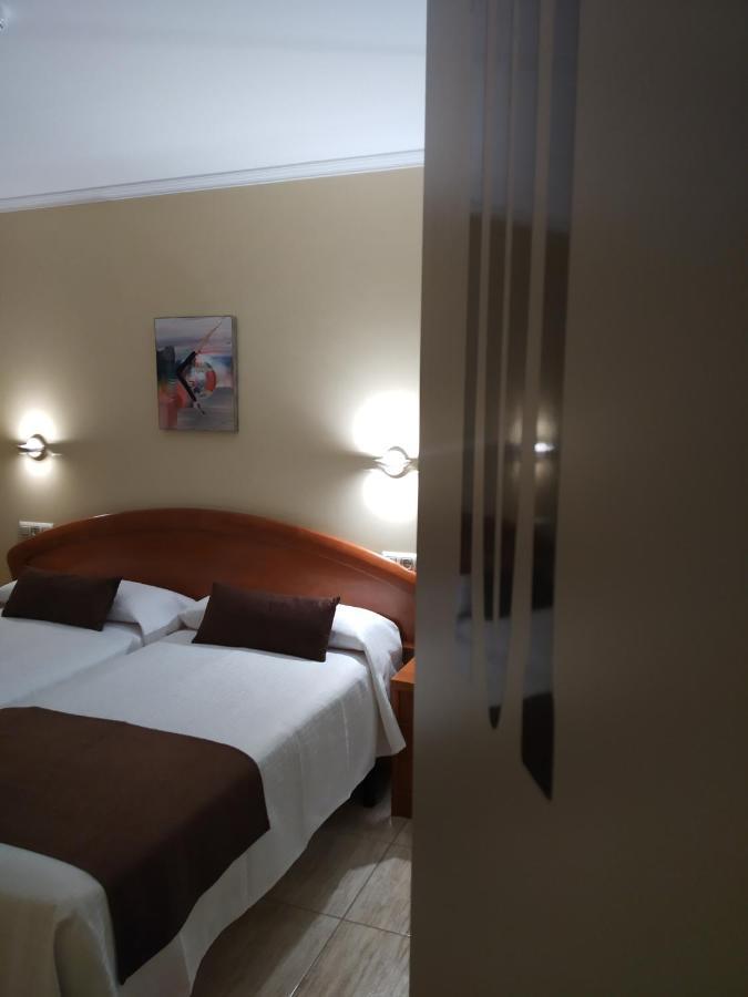 Hostal Stella Del Mare Камариньяс Экстерьер фото